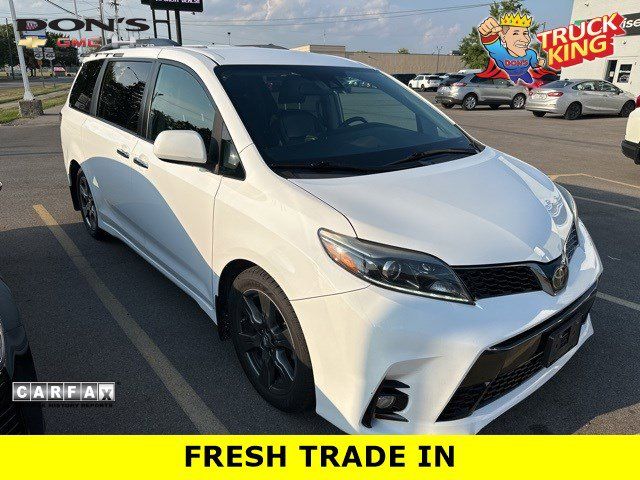 2019 Toyota Sienna 