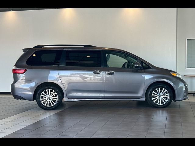 2019 Toyota Sienna 