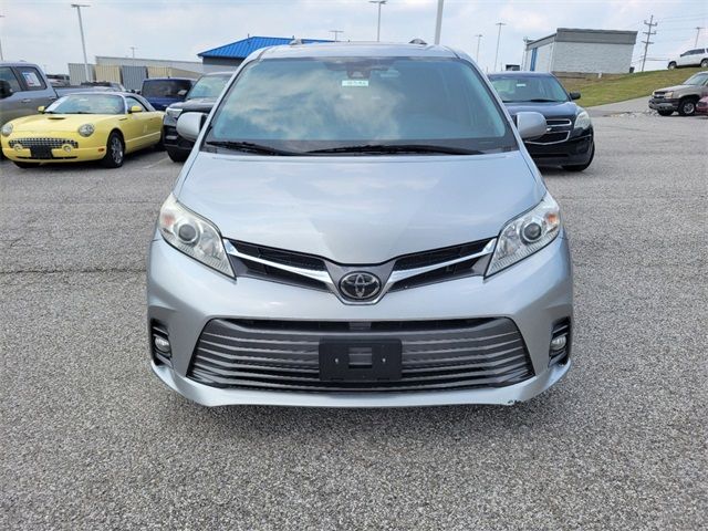 2019 Toyota Sienna XLE Premium