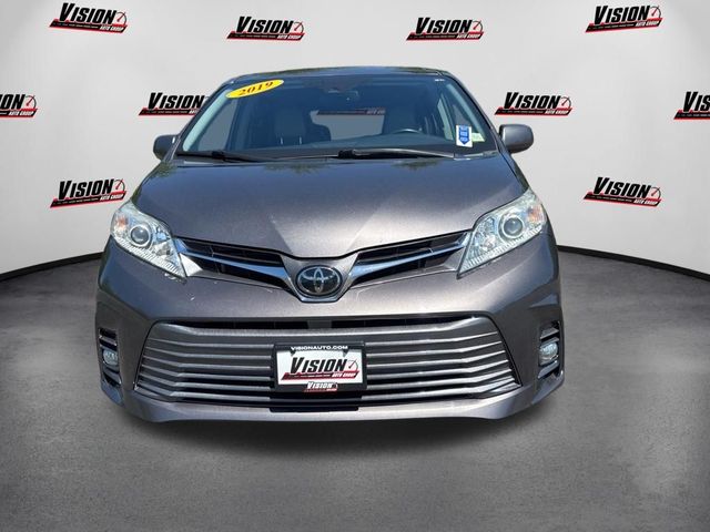 2019 Toyota Sienna XLE