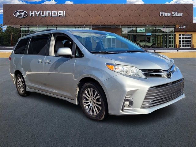 2019 Toyota Sienna 