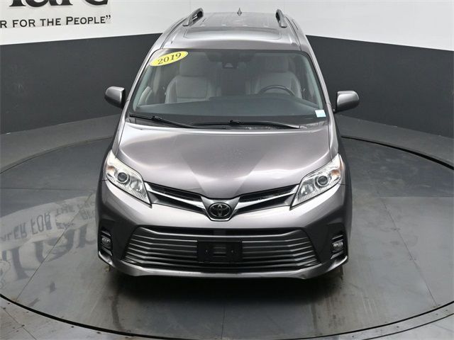 2019 Toyota Sienna 