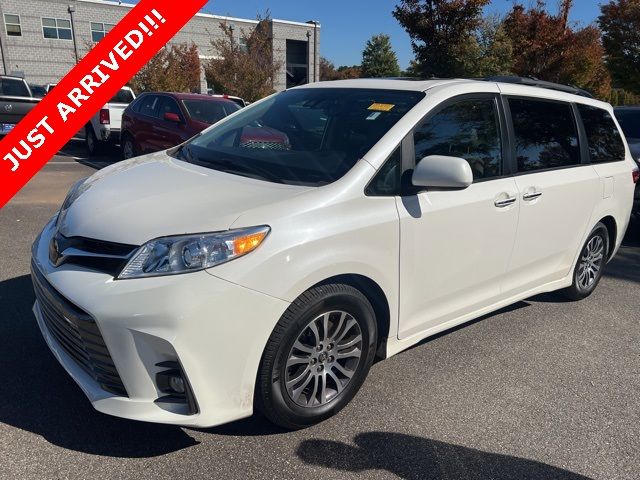 2019 Toyota Sienna XLE Premium