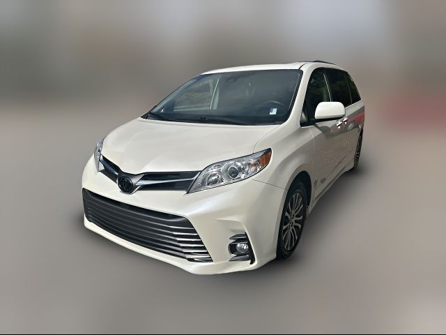 2019 Toyota Sienna XLE Premium