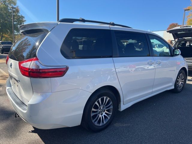 2019 Toyota Sienna XLE Premium