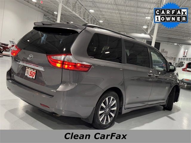 2019 Toyota Sienna 