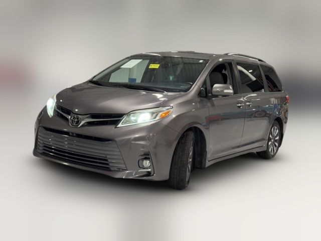 2019 Toyota Sienna 