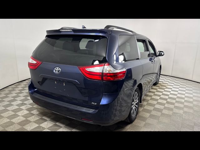 2019 Toyota Sienna 