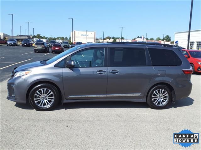 2019 Toyota Sienna XLE