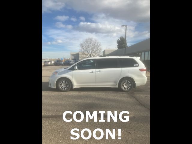 2019 Toyota Sienna 