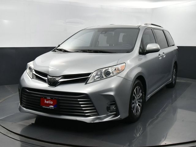 2019 Toyota Sienna 