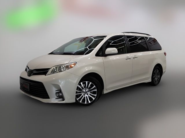 2019 Toyota Sienna 