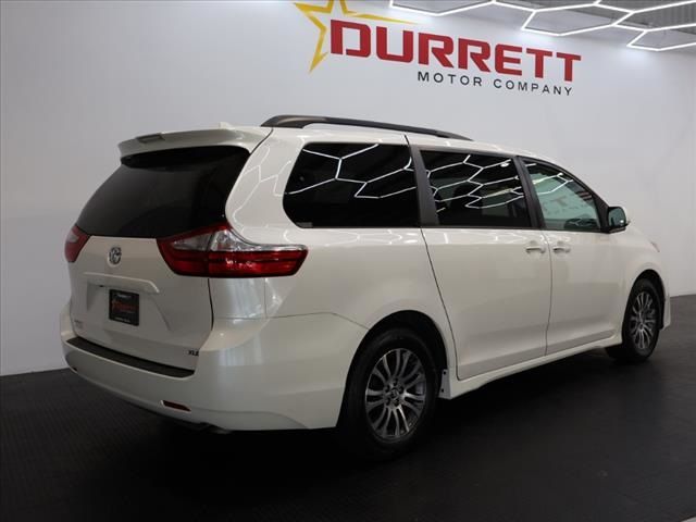 2019 Toyota Sienna 