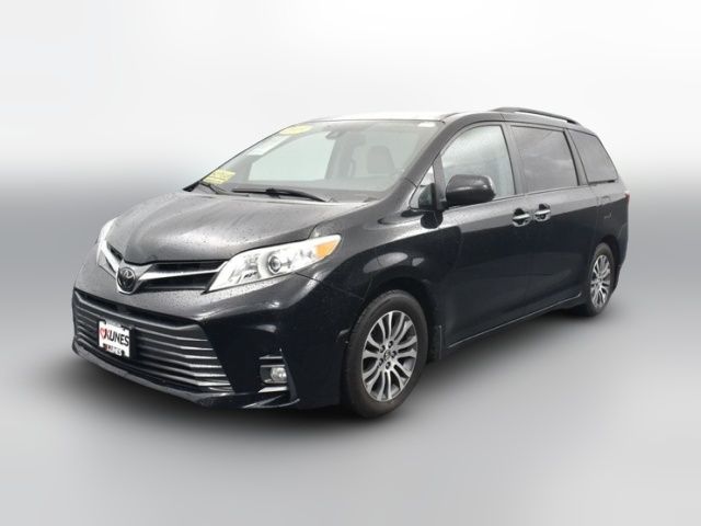 2019 Toyota Sienna Limited Premium