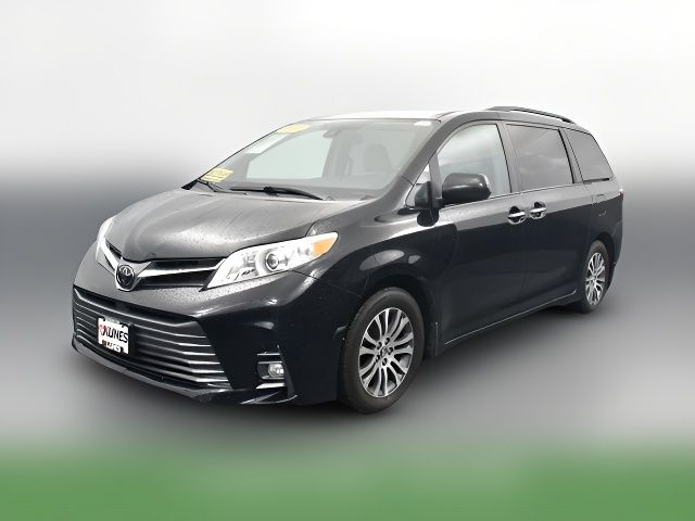 2019 Toyota Sienna Limited Premium