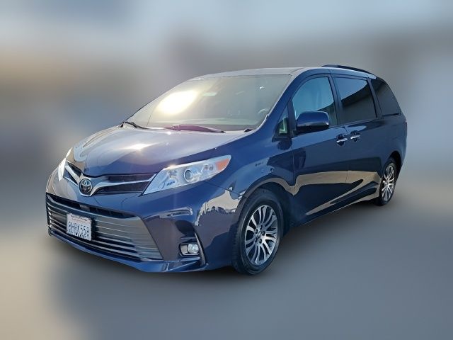 2019 Toyota Sienna 