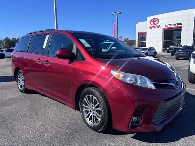 2019 Toyota Sienna 