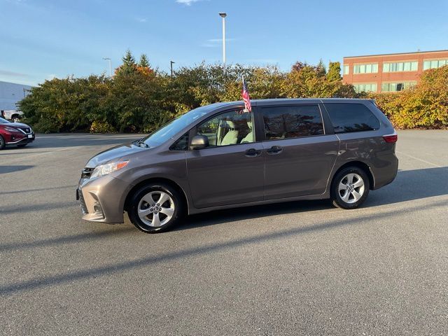 2019 Toyota Sienna L