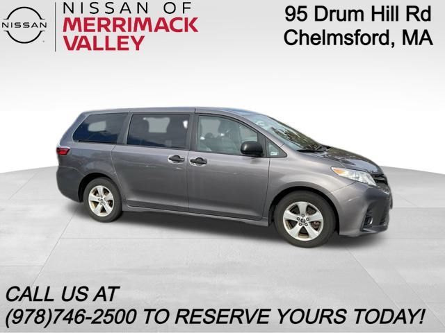 2019 Toyota Sienna L