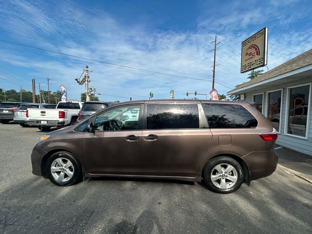 2019 Toyota Sienna L