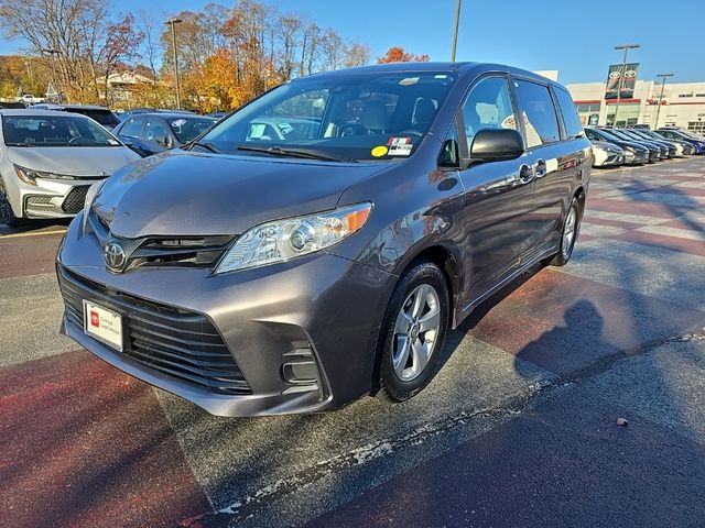 2019 Toyota Sienna L