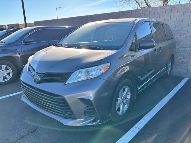 2019 Toyota Sienna L