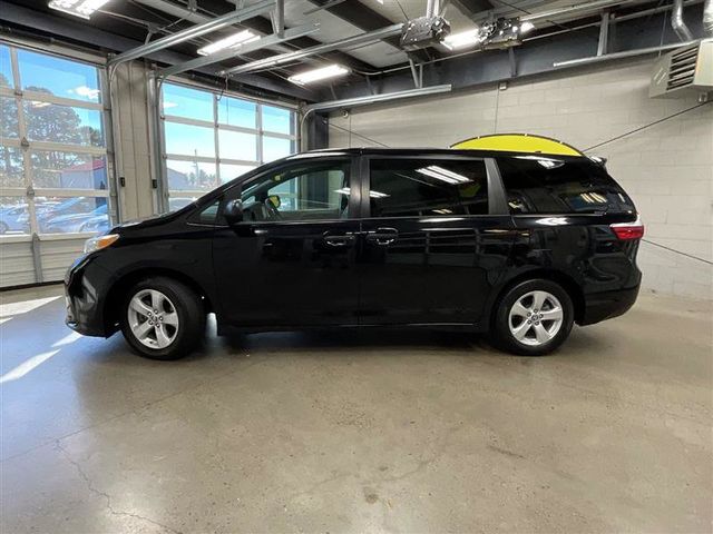 2019 Toyota Sienna L