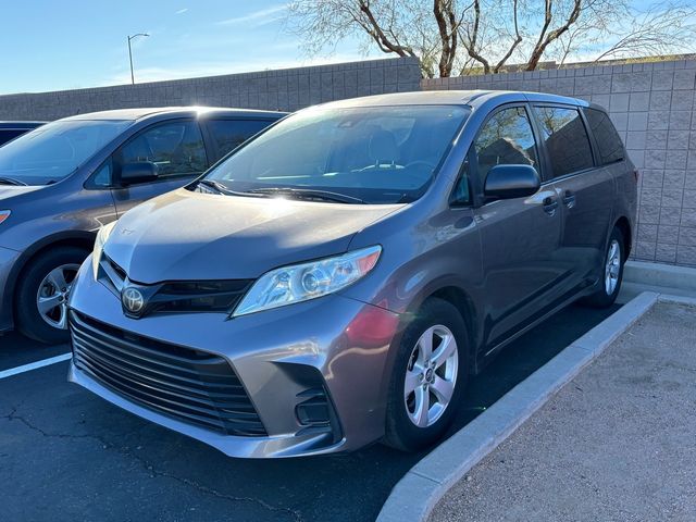 2019 Toyota Sienna L