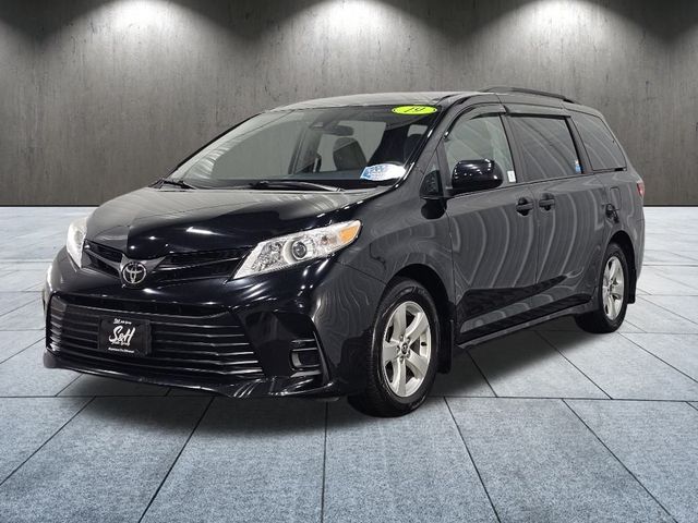 2019 Toyota Sienna L