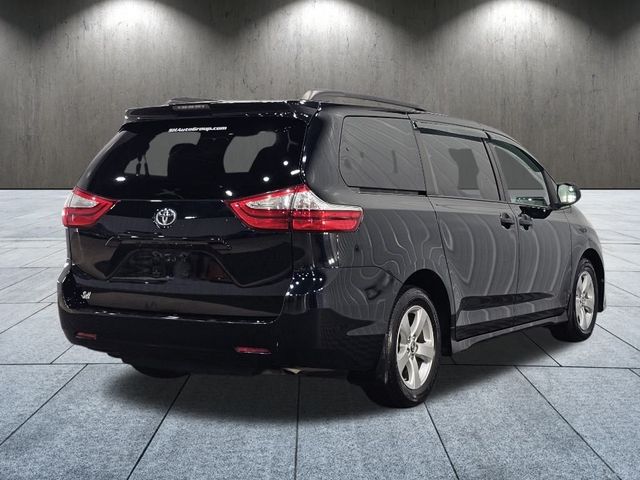 2019 Toyota Sienna L