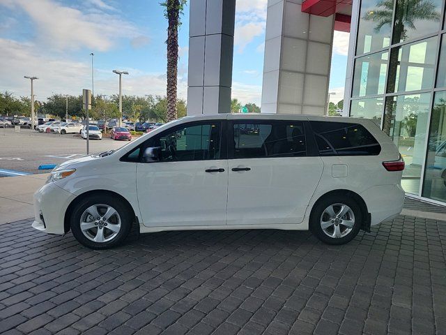 2019 Toyota Sienna L