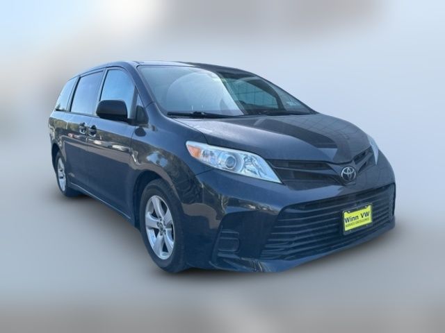 2019 Toyota Sienna L