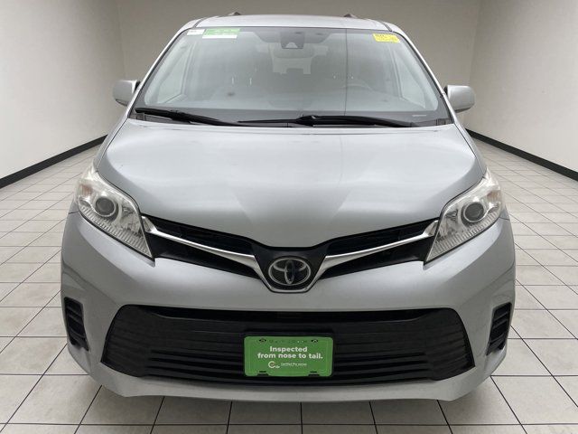 2019 Toyota Sienna LE