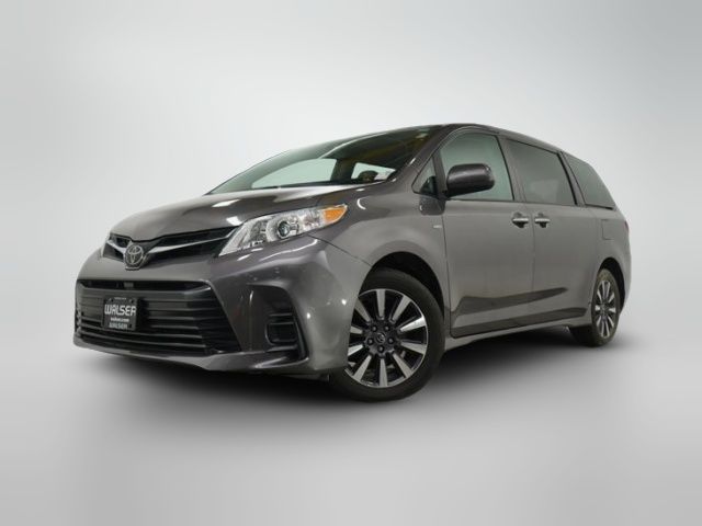 2019 Toyota Sienna LE