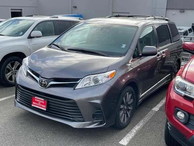 2019 Toyota Sienna LE