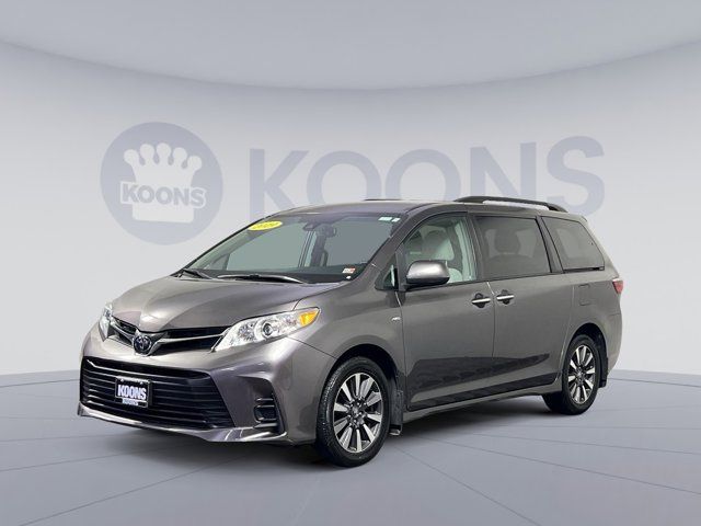 2019 Toyota Sienna LE