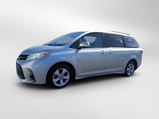 2019 Toyota Sienna LE