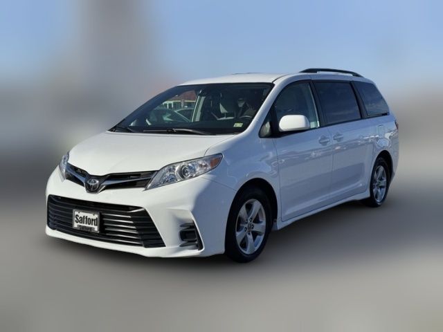 2019 Toyota Sienna 