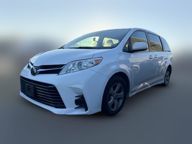 2019 Toyota Sienna 