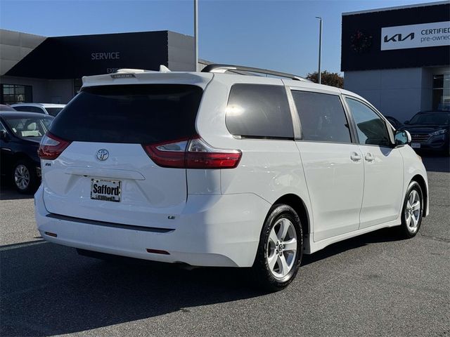 2019 Toyota Sienna 