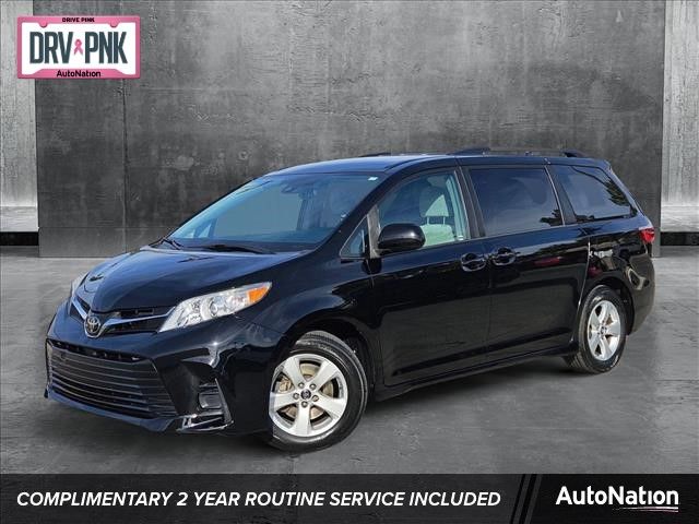 2019 Toyota Sienna LE