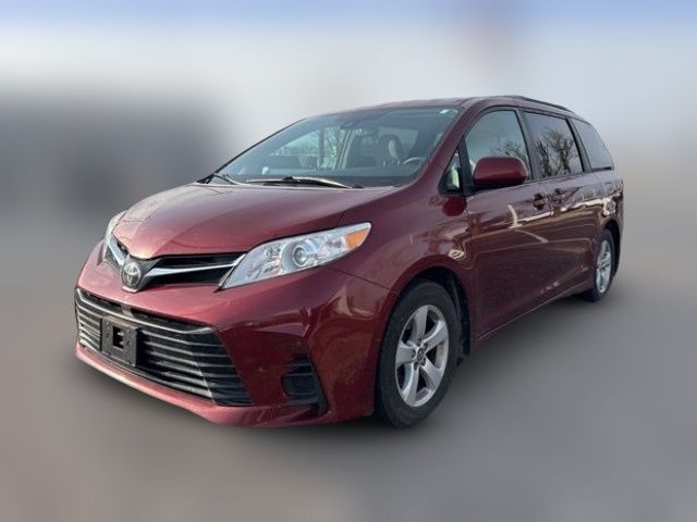 2019 Toyota Sienna LE Auto Access Seat