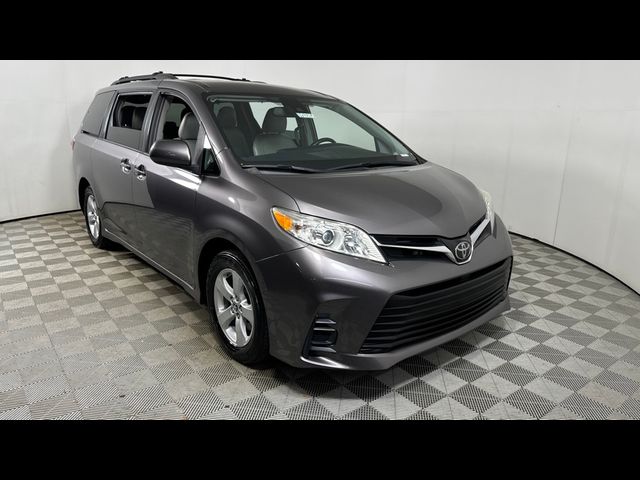 2019 Toyota Sienna 