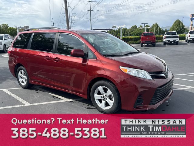 2019 Toyota Sienna LE Auto Access Seat