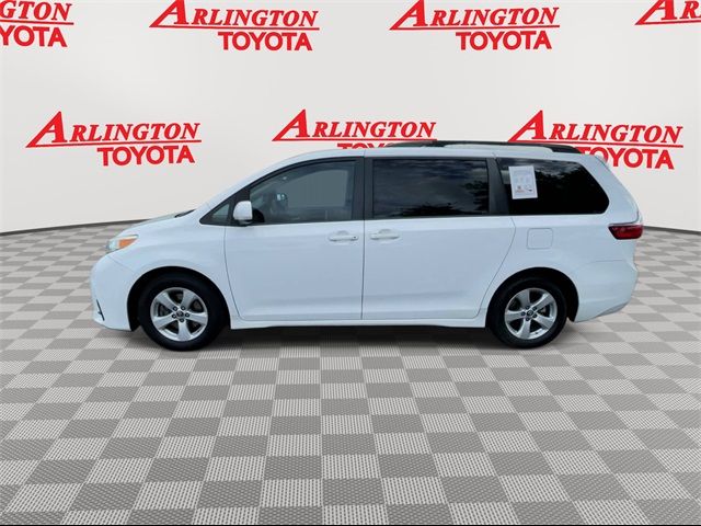 2019 Toyota Sienna 