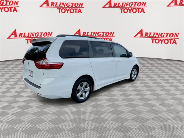 2019 Toyota Sienna 