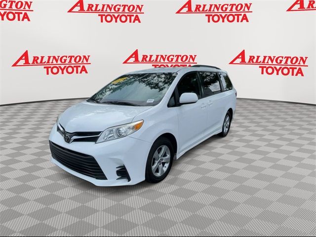 2019 Toyota Sienna 