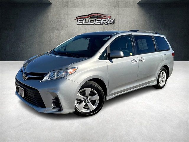 2019 Toyota Sienna LE