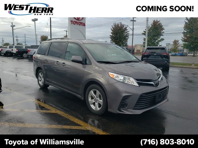 2019 Toyota Sienna 