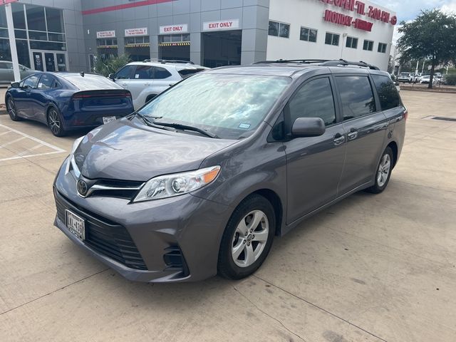 2019 Toyota Sienna 